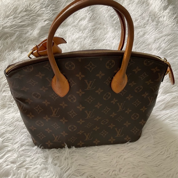 🌸 Louis Vuitton Monogram Lockit handbag 🌸 - Picture 2 of 14